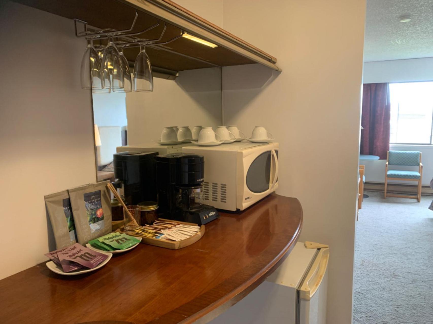 Providence Place Inn Port Hardy Εξωτερικό φωτογραφία