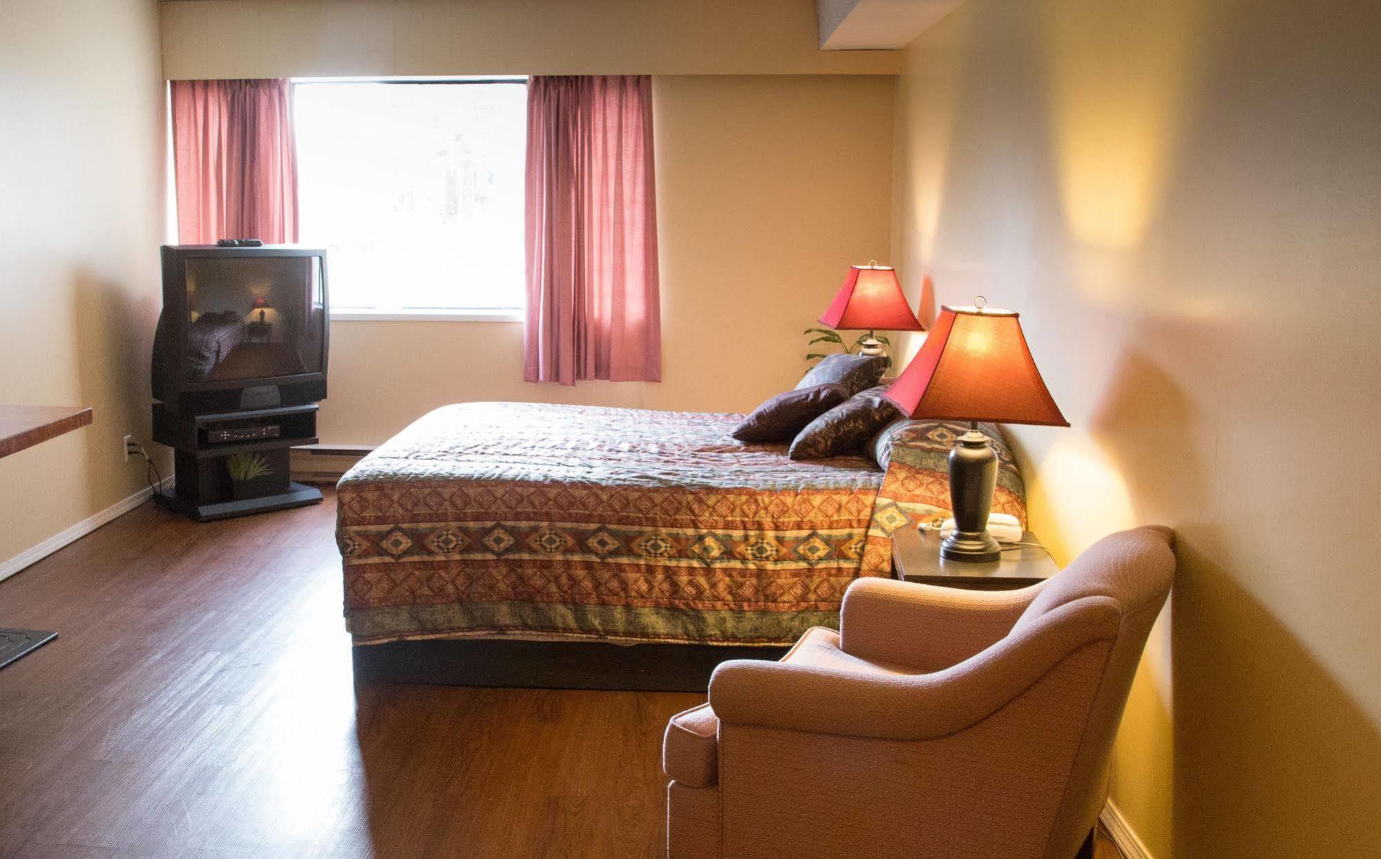 Providence Place Inn Port Hardy Εξωτερικό φωτογραφία