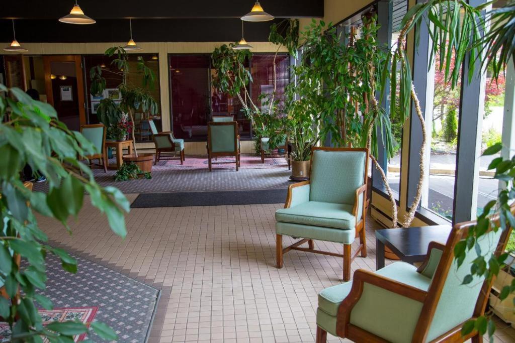 Providence Place Inn Port Hardy Εξωτερικό φωτογραφία